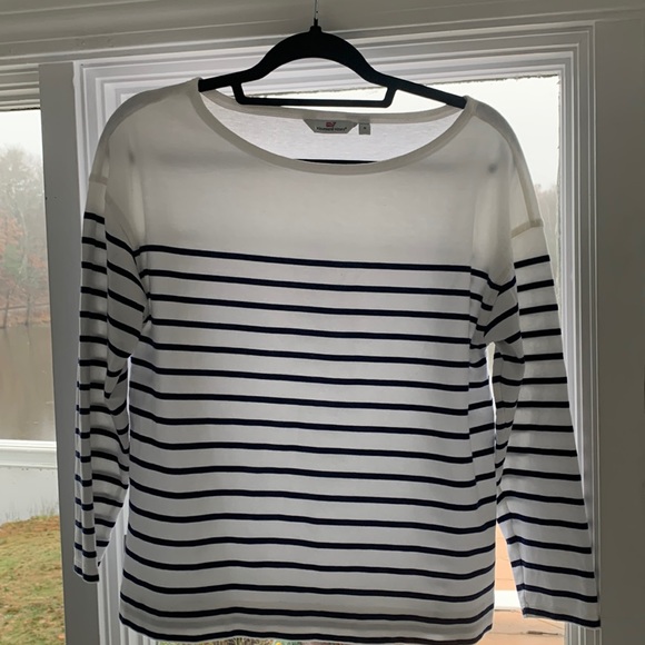 Vineyard Vines Tops - Vineyard vines 3/4 sleeve shirt